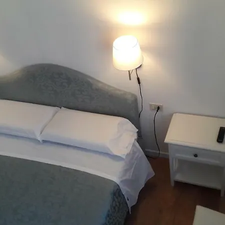 Il Grifo E 格罗塞托