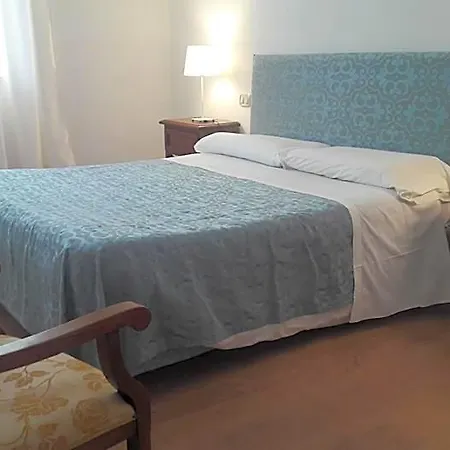 Il Grifo E Pensionat 4*